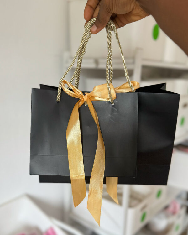 Black and gold plain paper bag