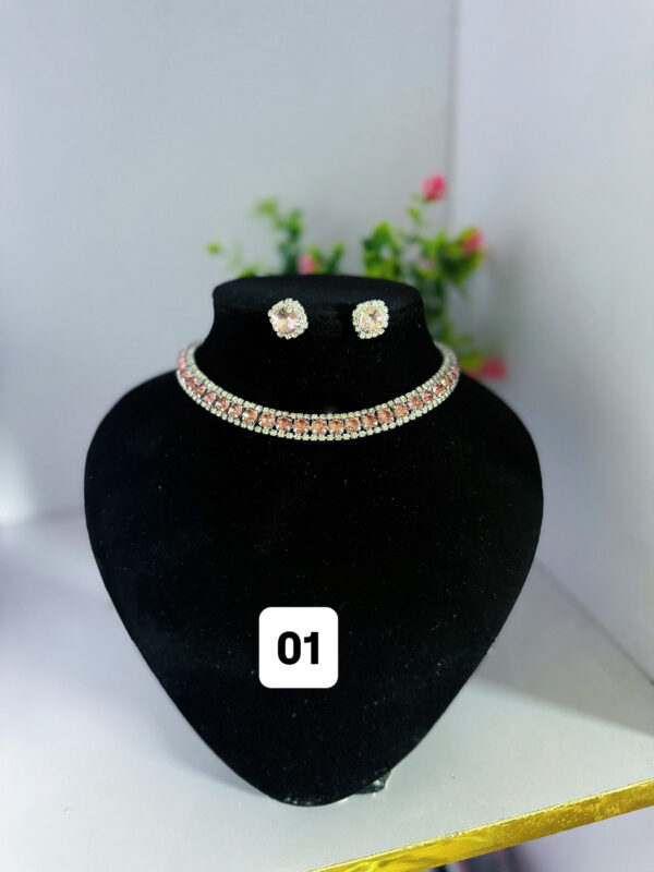 pink & silver necklace 01