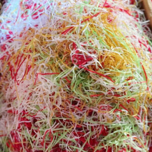 Xmas themed shredded paper 100g