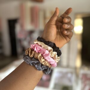 Xmas souvenir (mini scrunchies) 10pcs mixed